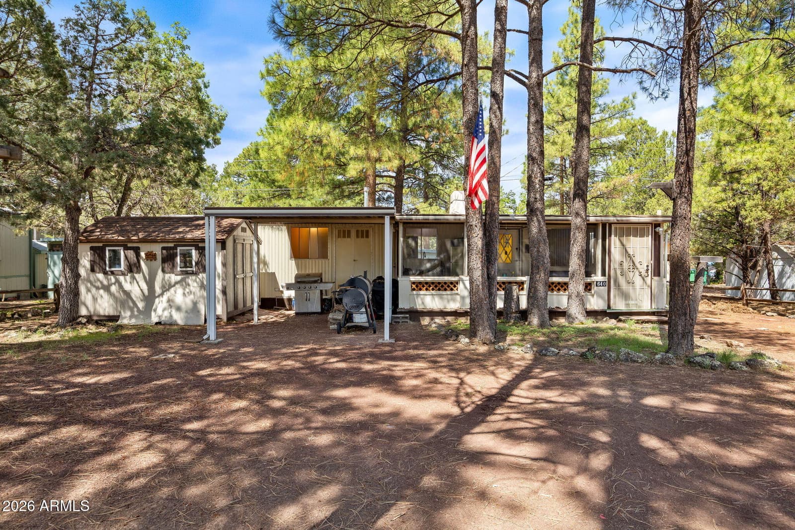 640 N 43rd Avenue, Show Low, AZ 85901 — photo 1 of 24