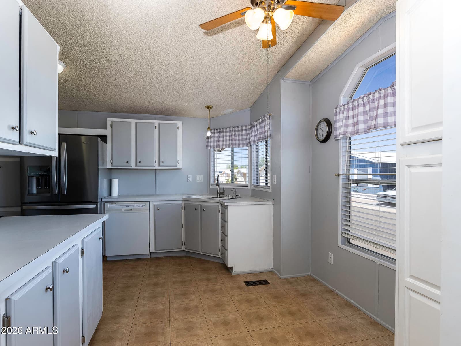 450 W Sunwest Drive 168, Casa Grande, AZ 85122 — photo 11 of 33