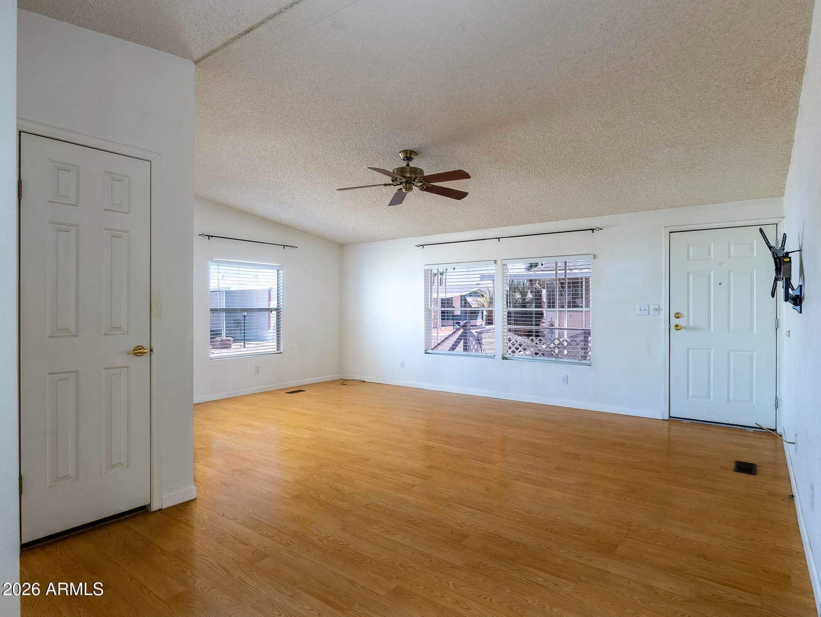 450 W Sunwest Drive 168, Casa Grande, AZ 85122 — photo 9 of 33