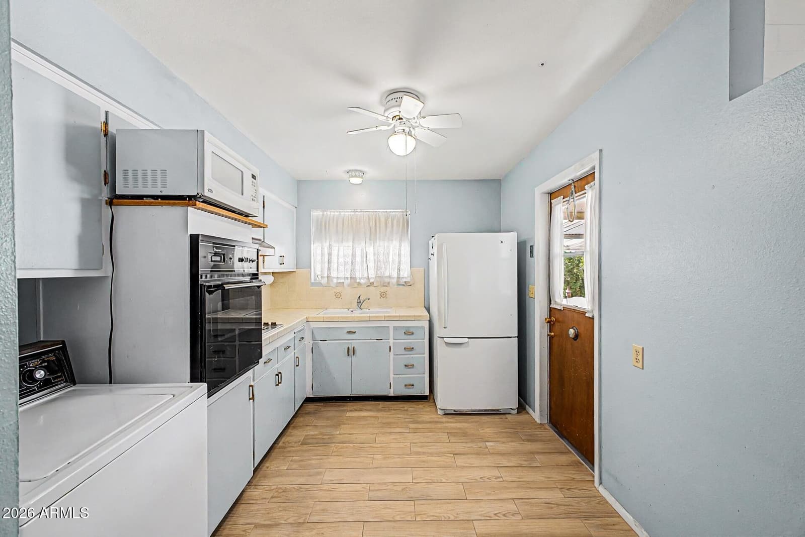 11025 W Florida Avenue, Sun City, AZ 85351 — photo 5 of 12