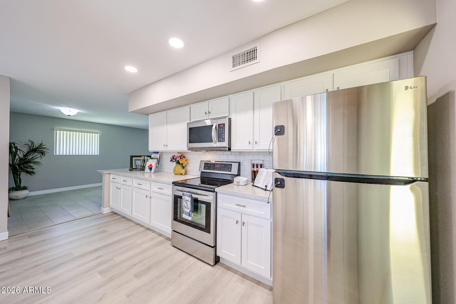 9212 N 107th Avenue, Sun City, AZ 85351 — photo 17 of 52