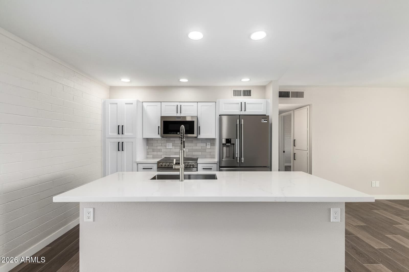 11016 W Sun City Boulevard, Sun City, AZ 85351 — photo 4 of 26