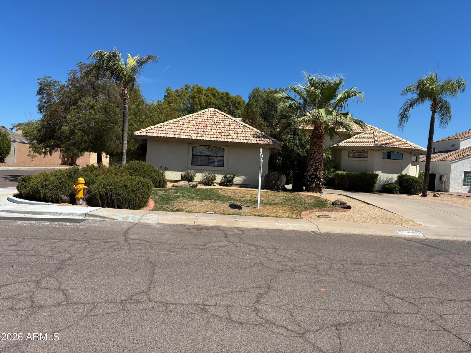 4602 E Carolina Drive, Phoenix, AZ 85032 — photo 3 of 46