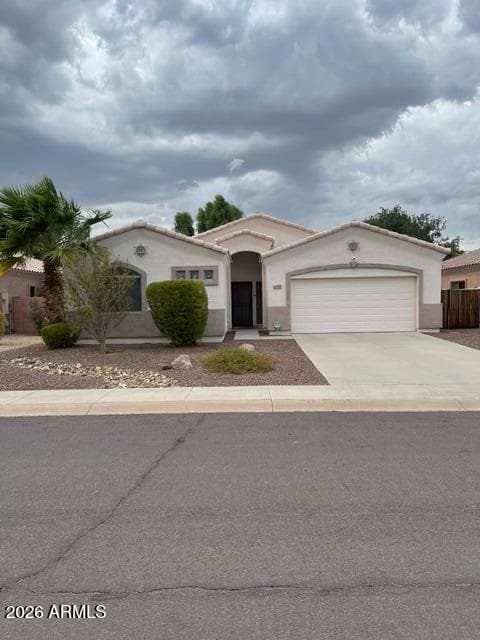 6776 N 79th Drive, Glendale, AZ 85303 — photo 2 of 2