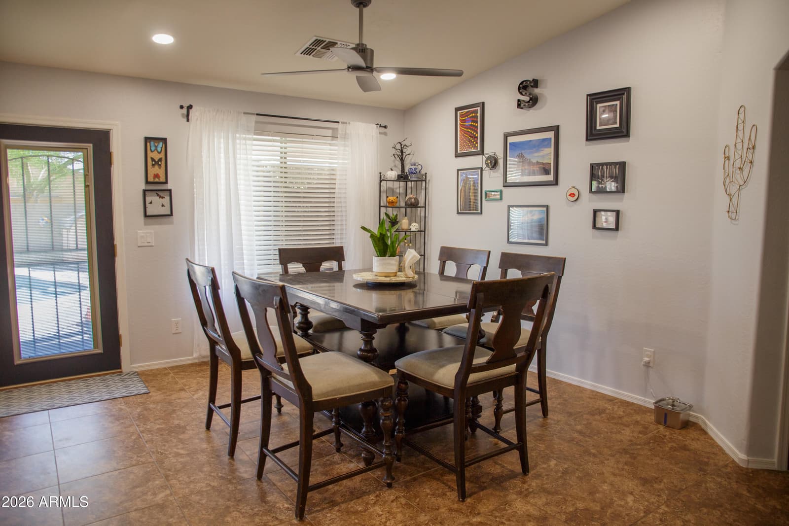 1221 W Del Monte Drive, Casa Grande, AZ 85122 — photo 11 of 33