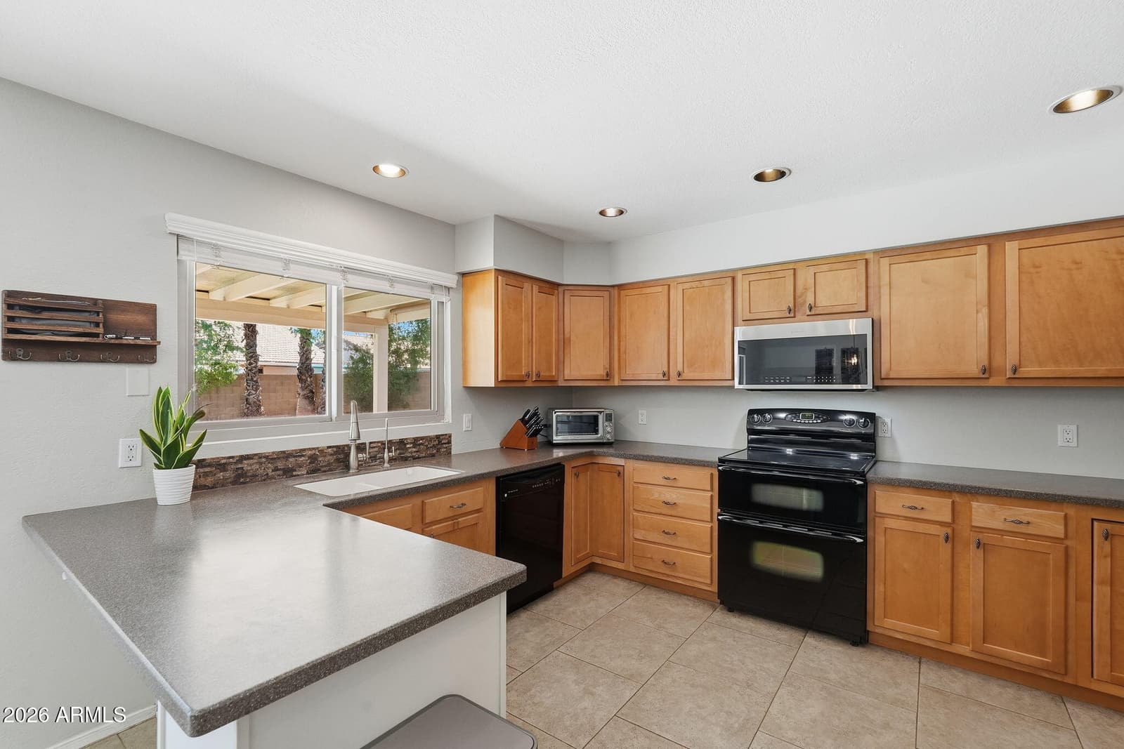 4827 W Commonwealth Place, Chandler, AZ 85226 — photo 7 of 26