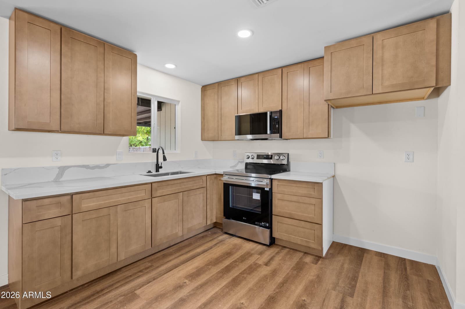 6407 W Roosevelt Street, Phoenix, AZ 85043 — photo 8 of 51