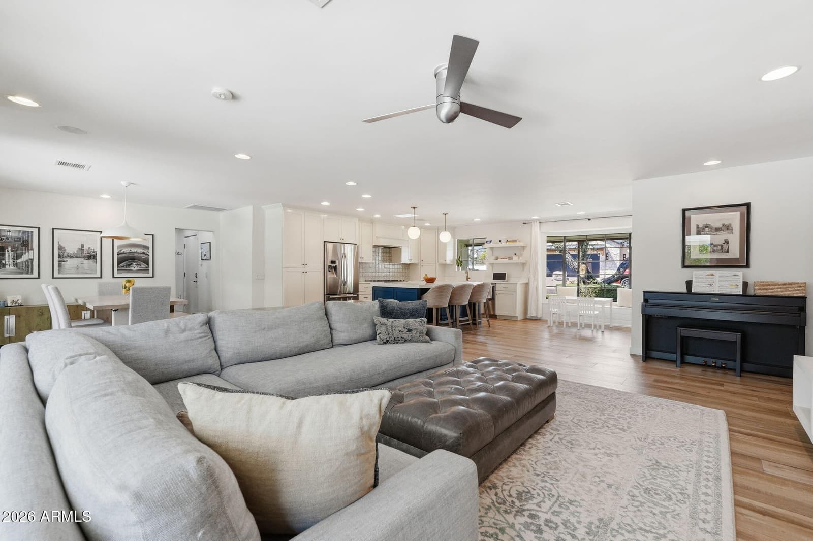 3427 E Mariposa Street, Phoenix, AZ 85018 — photo 10 of 37