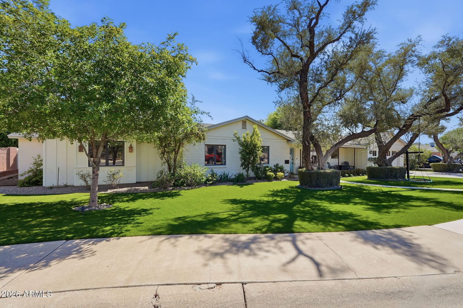 3427 E Mariposa Street, Phoenix, AZ 85018 — photo 3 of 37