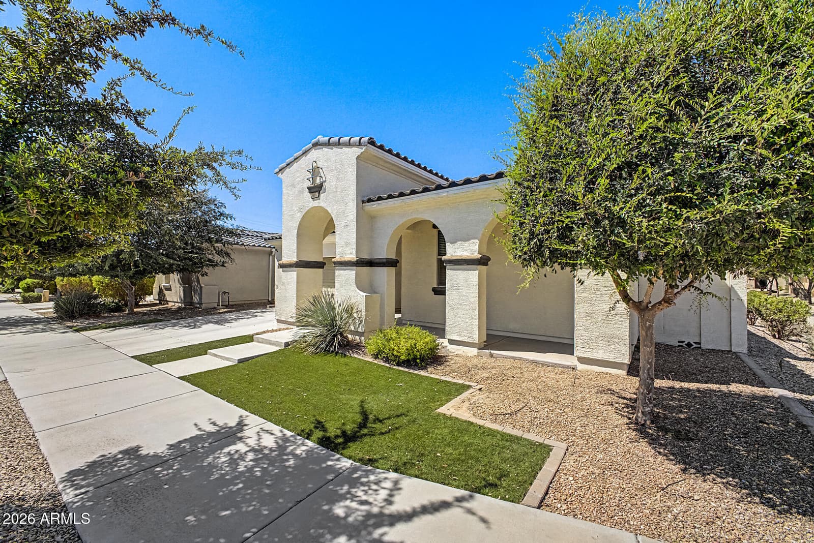 22496 E Munoz Street, Queen Creek, AZ 85142 — photo 3 of 37