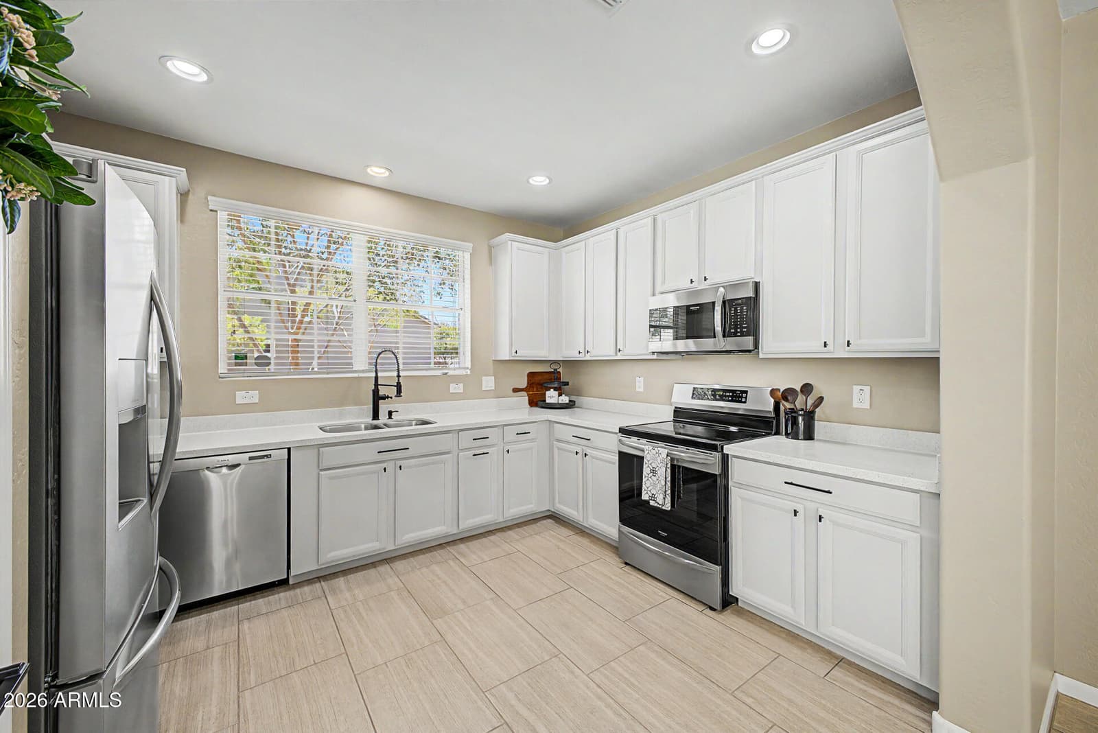 3795 E Hans Drive, Gilbert, AZ 85296 — photo 14 of 42