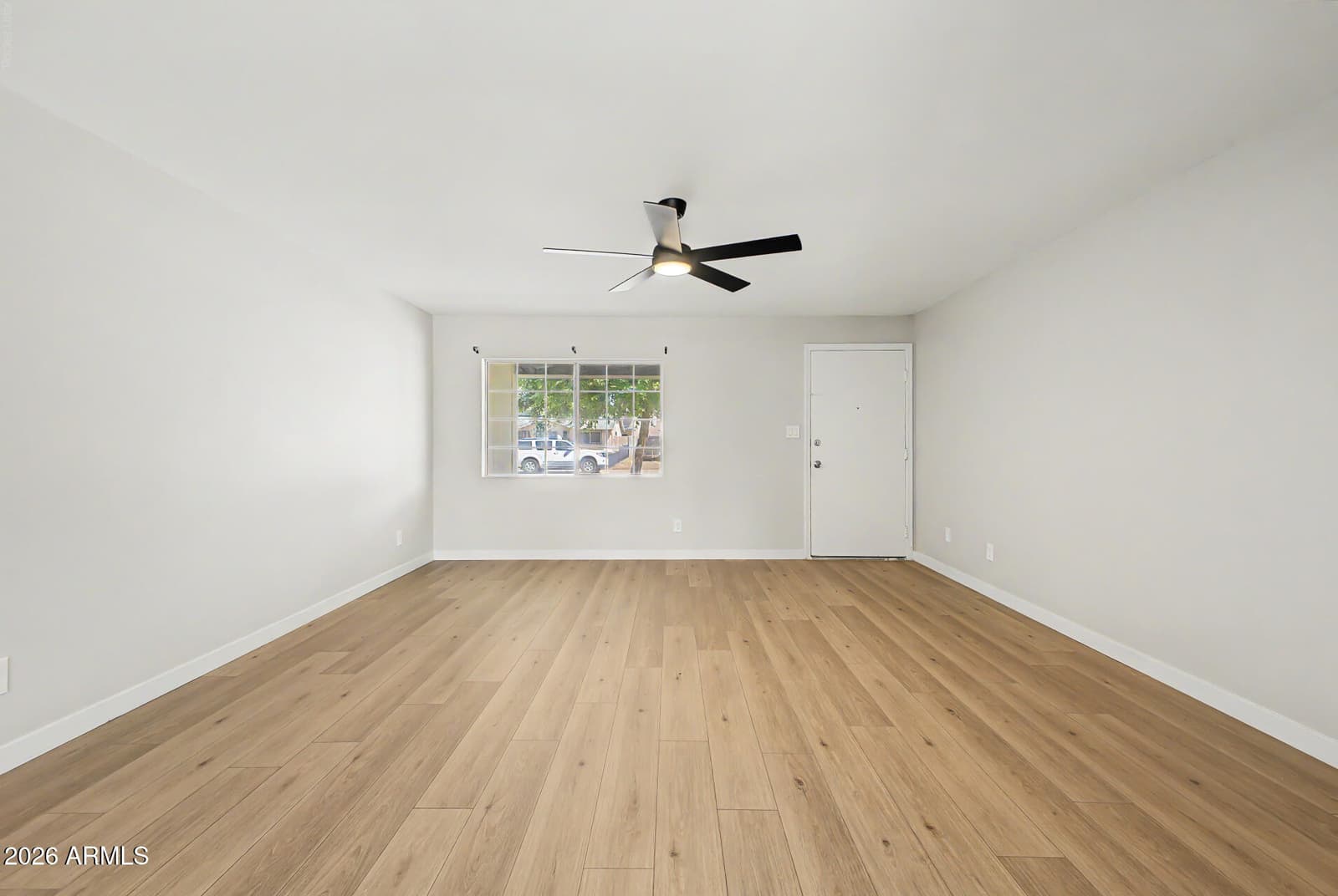 8621 W Turney Avenue, Phoenix, AZ 85037 — photo 8 of 39