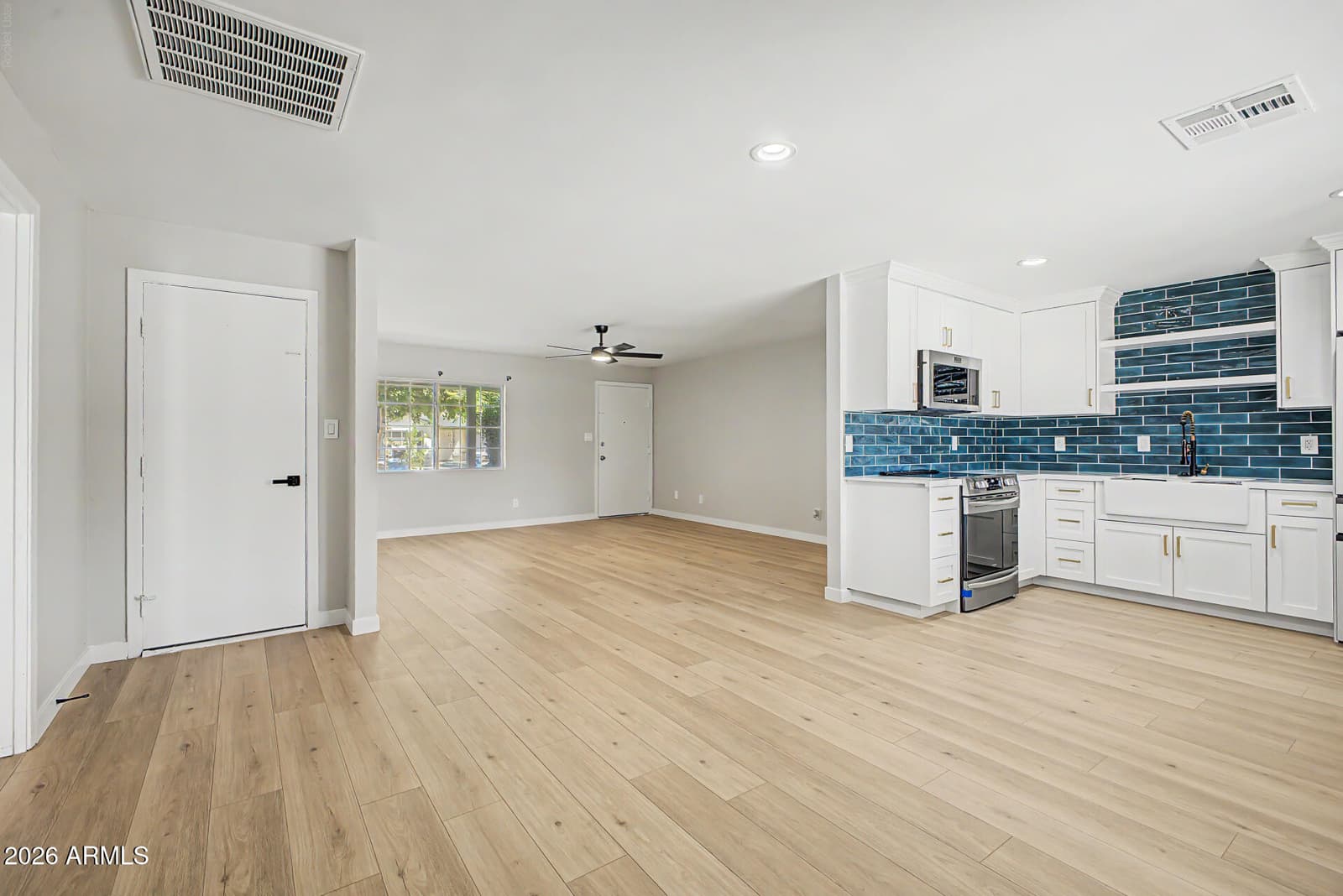 8621 W Turney Avenue, Phoenix, AZ 85037 — photo 12 of 39