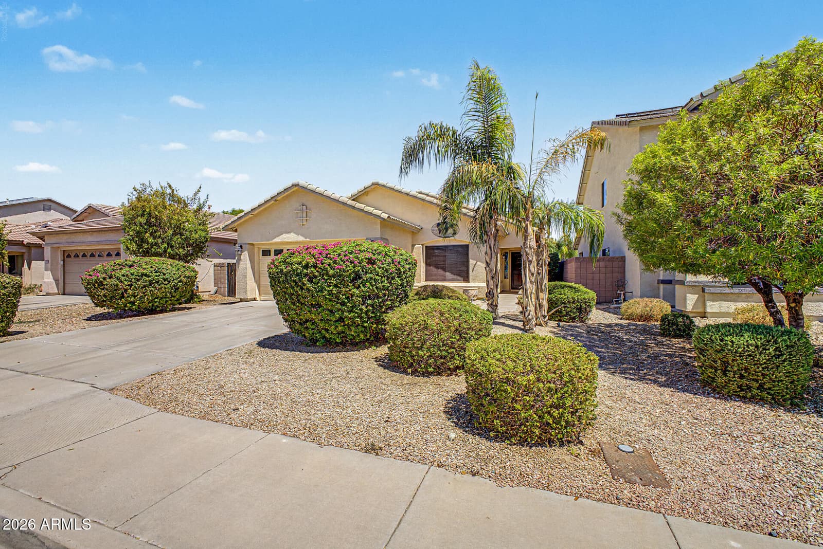 14560 W Evans Drive, Surprise, AZ 85379 — photo 5 of 32