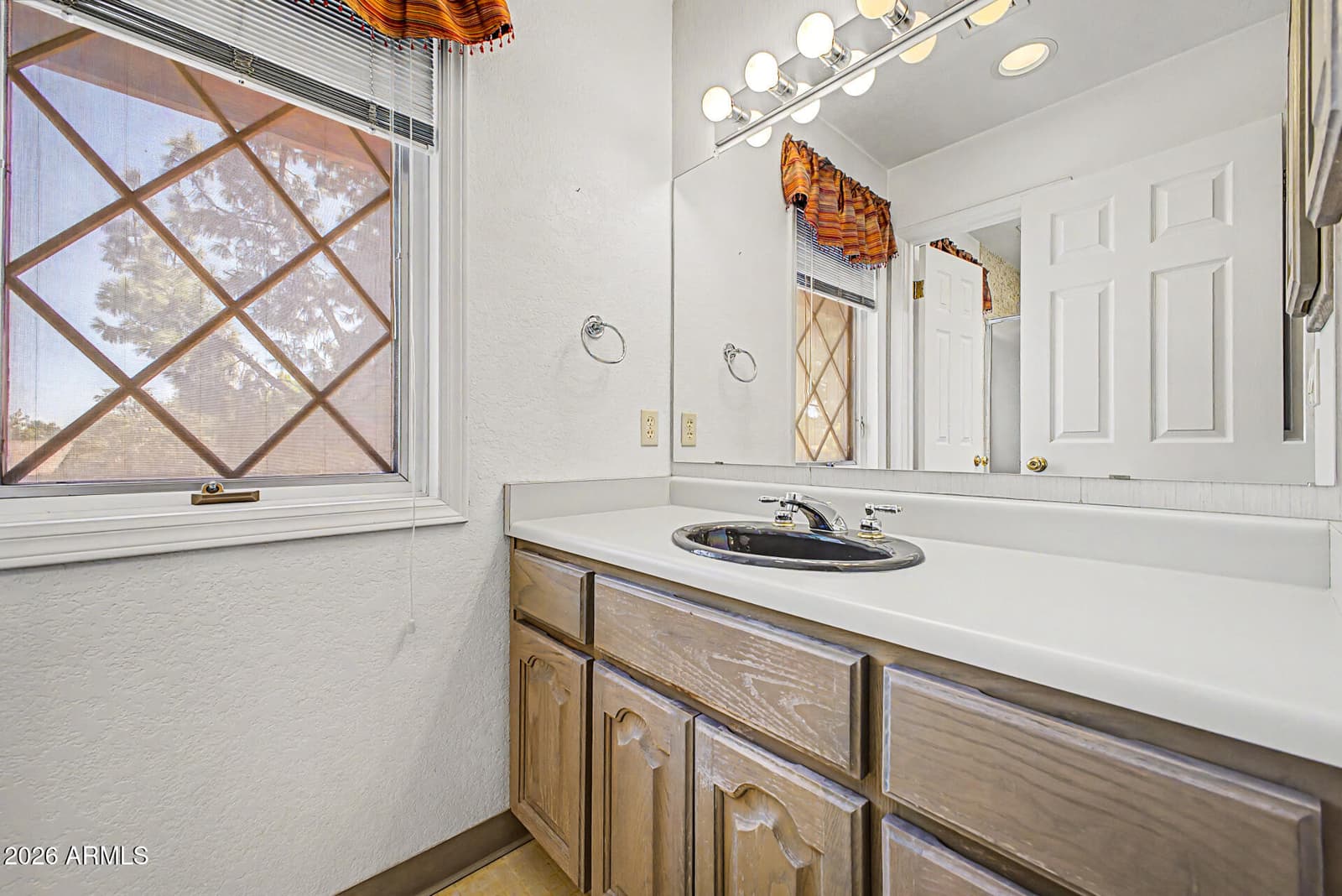 4122 W Paradise Lane, Phoenix, AZ 85053 — photo 42 of 83