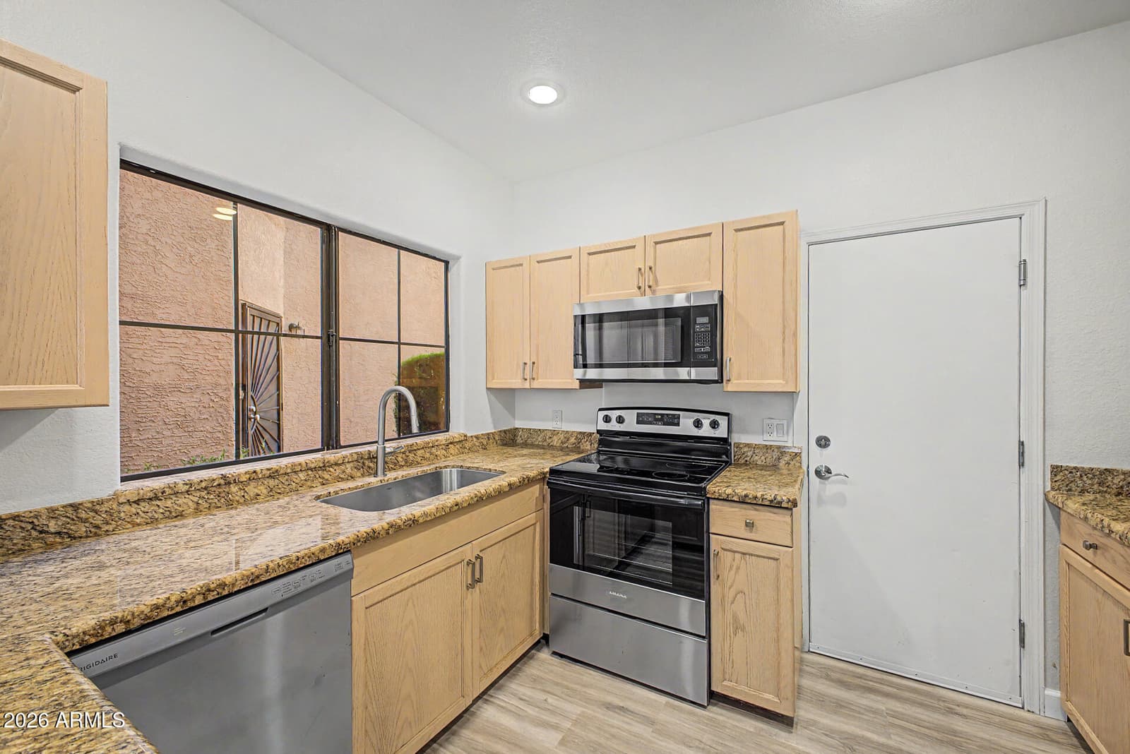 1001 N Pasadena 58, Mesa, AZ 85201 — photo 4 of 31