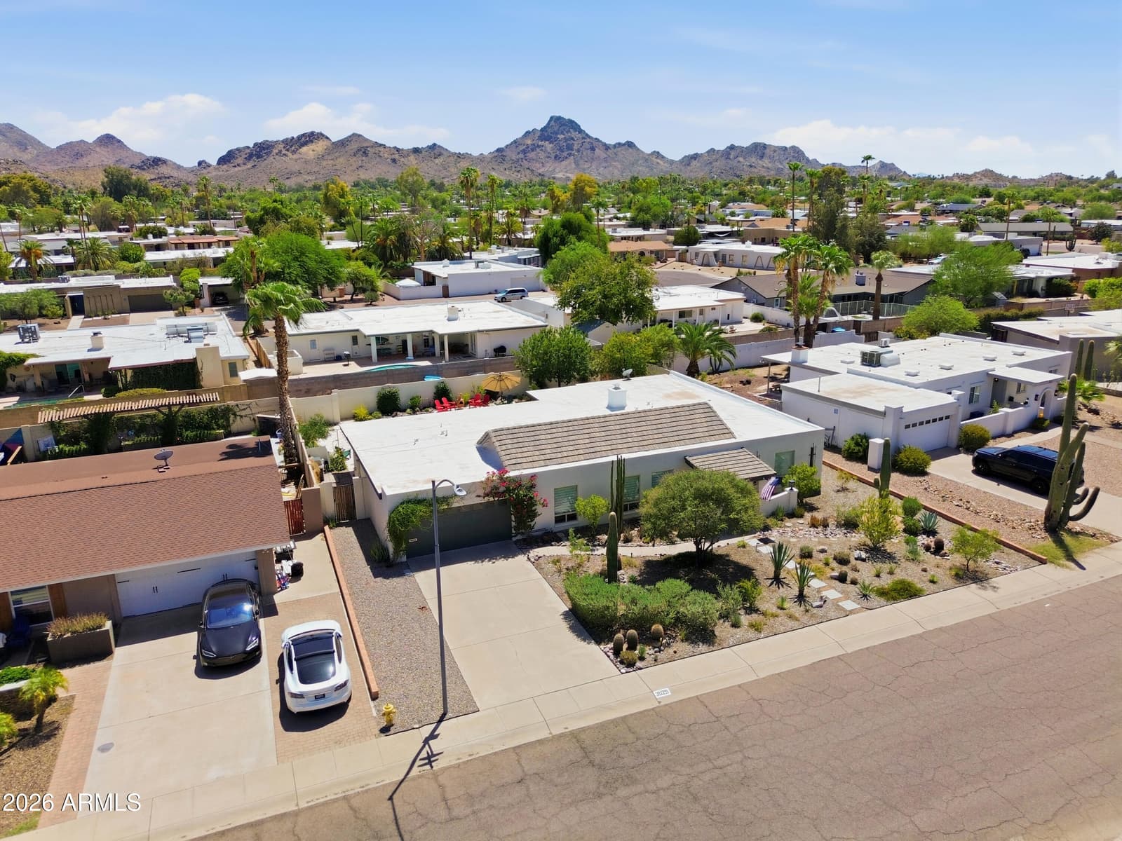 3529 E Cannon Drive, Phoenix, AZ 85028 — photo 30 of 34