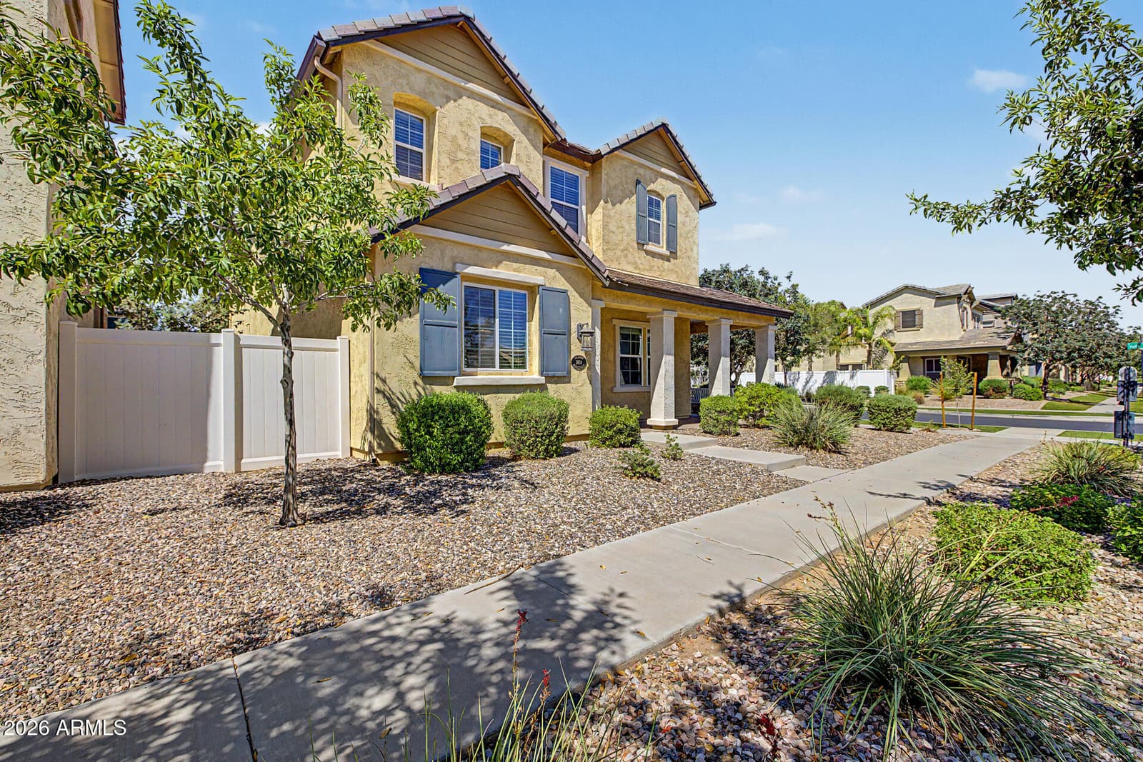 2614 S Valle Verde, Mesa, AZ 85209 — photo 5 of 51