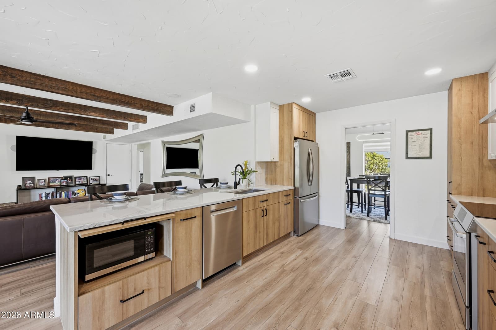 3529 E Cannon Drive, Phoenix, AZ 85028 — photo 9 of 34
