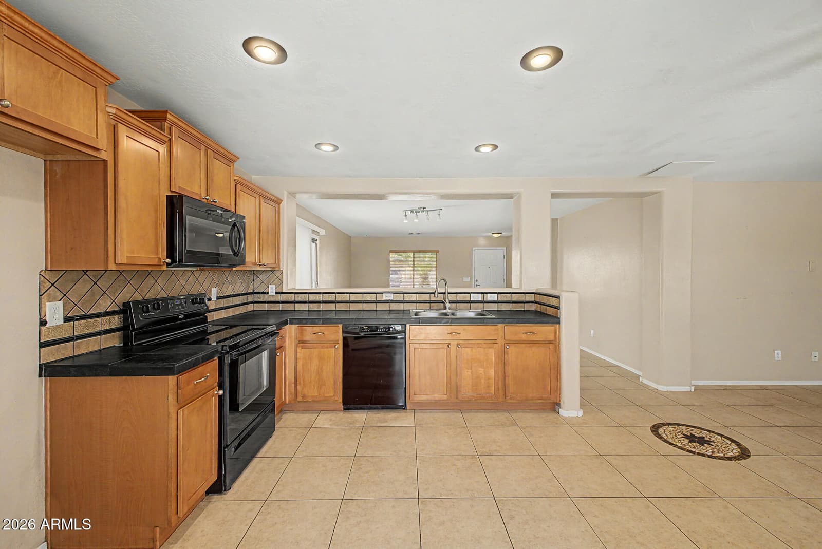 22631 W Ashleigh Marie Drive, Buckeye, AZ 85326 — photo 17 of 58