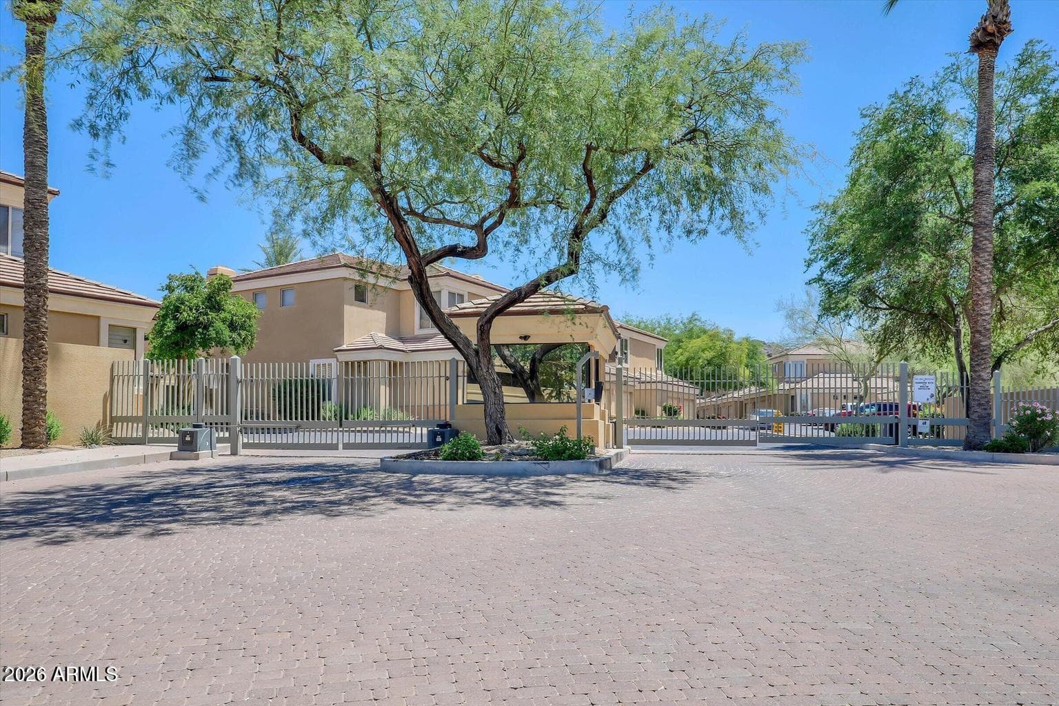 7887 N 16th Street 222, Phoenix, AZ 85020 — photo 2 of 32