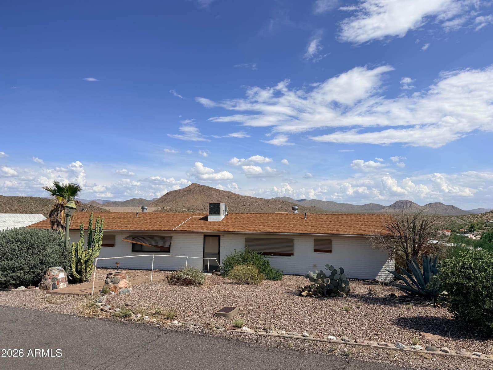 981 N Sherwood Way, Queen Valley, AZ 85118 — photo 6 of 33
