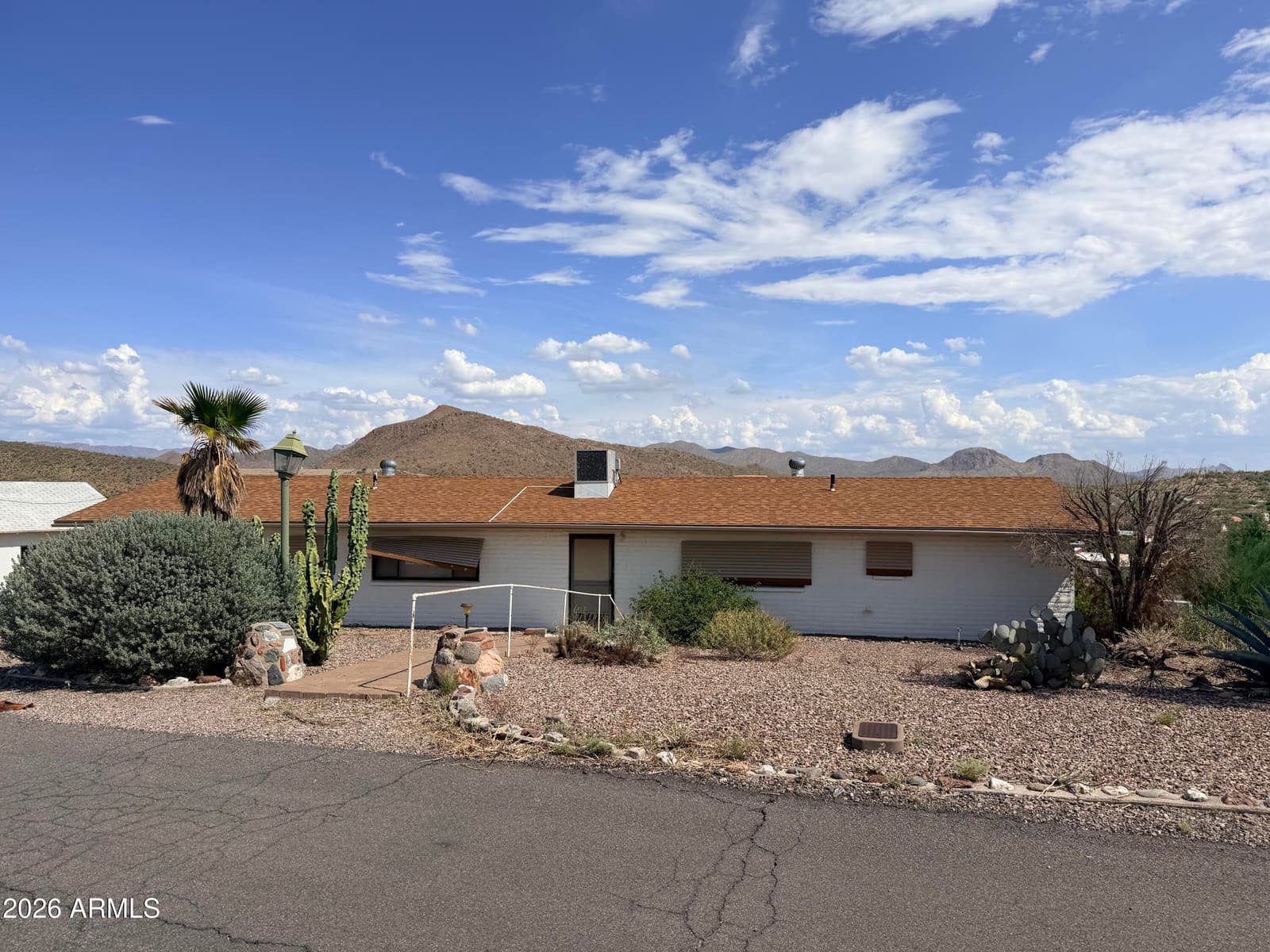 981 N Sherwood Way, Queen Valley, AZ 85118 — photo 7 of 33