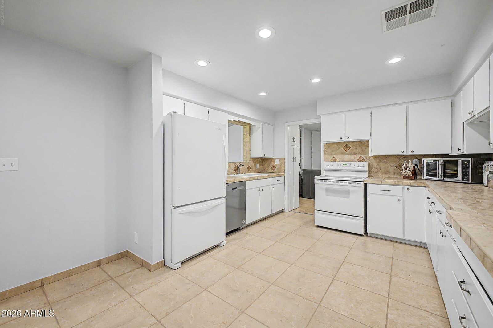820 N Lesueur, Mesa, AZ 85203 — photo 16 of 41