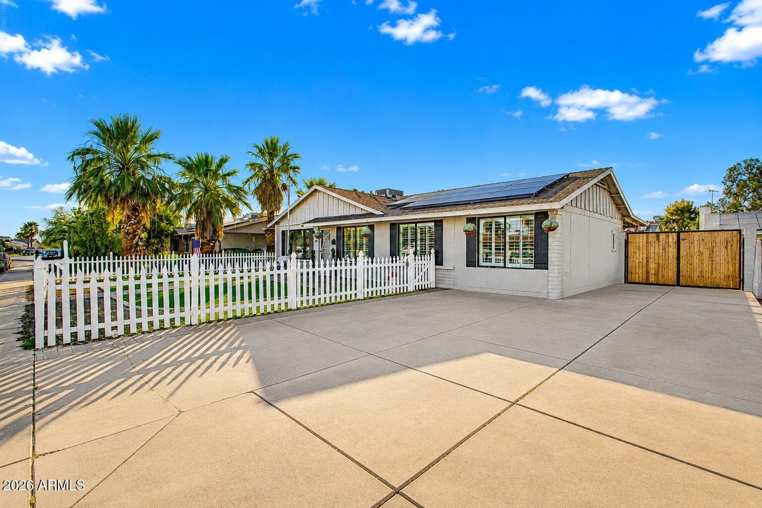308 W Piute Avenue, Phoenix, AZ 85027 — photo 3 of 21