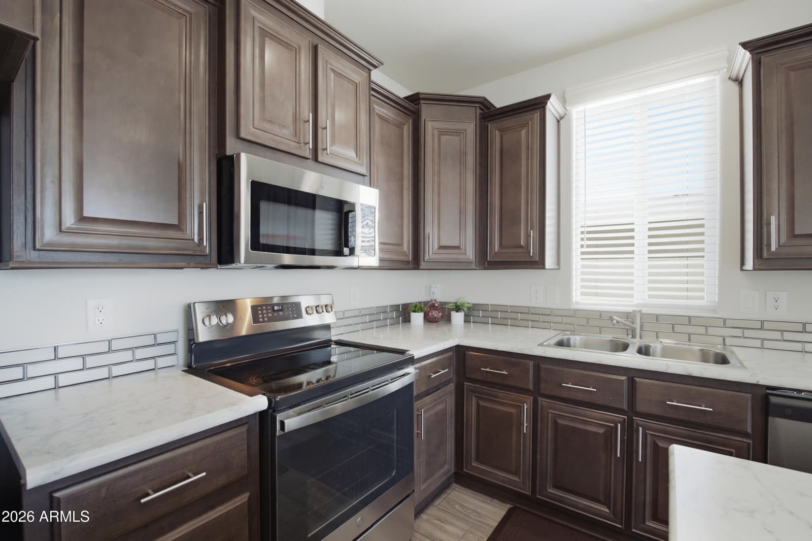 650 N Hawes Road 3313, Mesa, AZ 85207 — photo 13 of 48