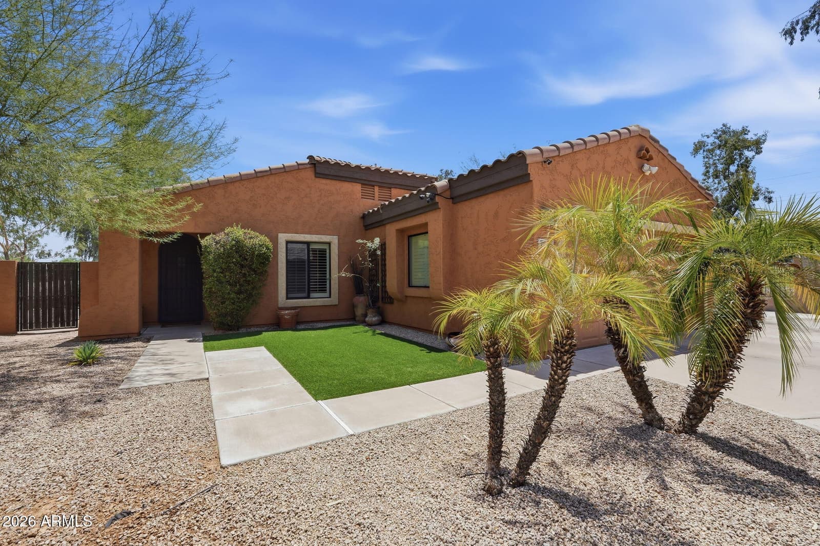 7235 S Golfside Lane, Phoenix, AZ 85042 — photo 2 of 60