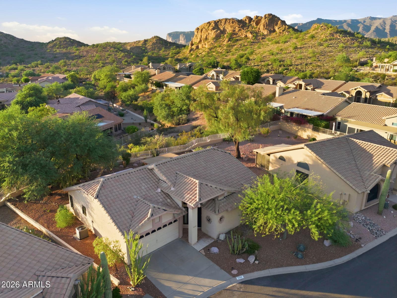 5396 S Pyrite Circle, Gold Canyon, AZ 85118 — photo 10 of 71