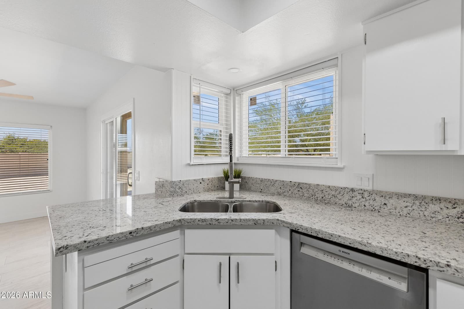 9602 E Sherwood Way, Sun Lakes, AZ 85248 — photo 12 of 40