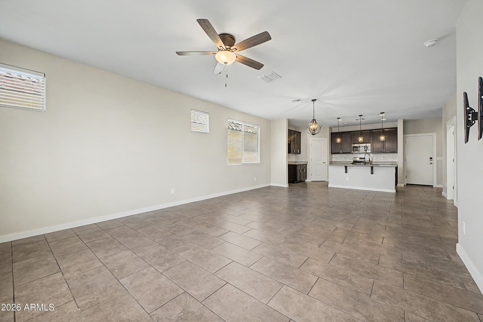 12423 N 174th Lane, Surprise, AZ 85388 — photo 8 of 24