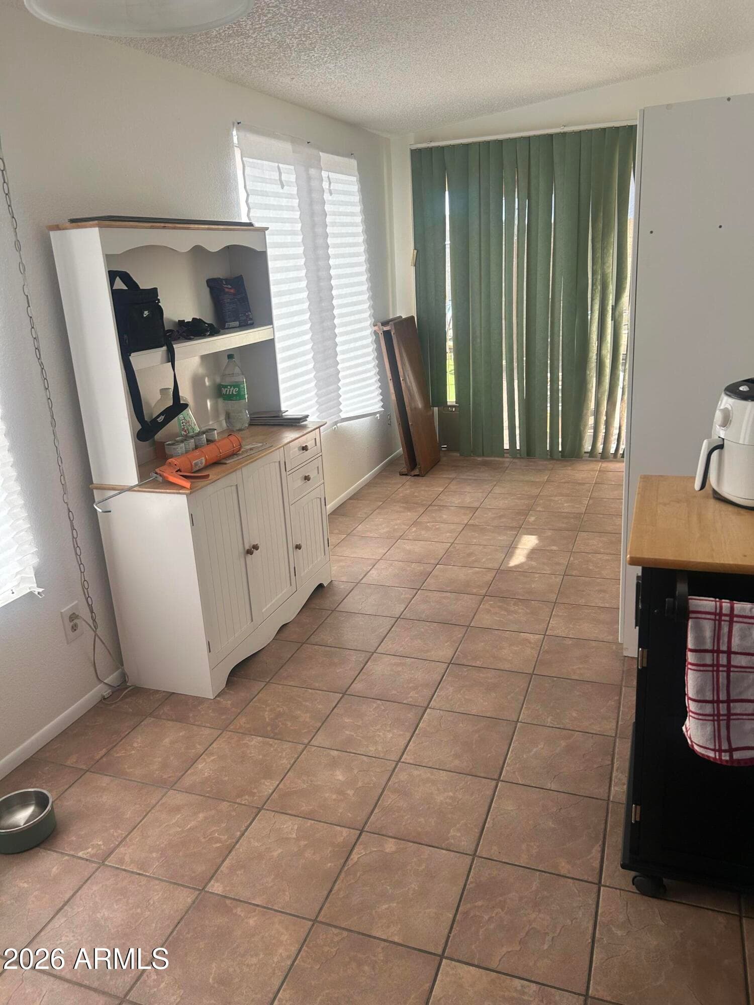 14228 N 26th Lane N, Phoenix, AZ 85023 — photo 6 of 10