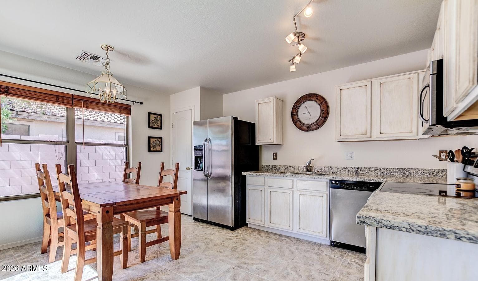 3481 S Bowman Road, Apache Junction, AZ 85119 — photo 4 of 10