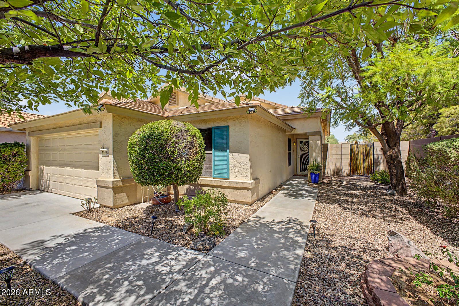 18032 W Spencer Drive, Surprise, AZ 85374 — photo 4 of 31