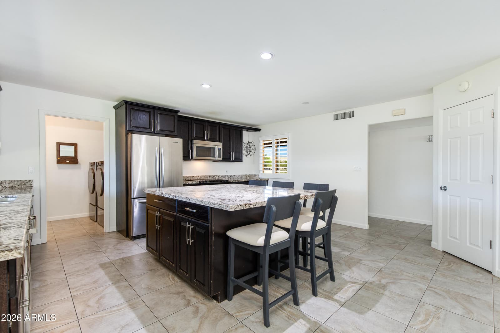 2801 E Mercer Lane, Phoenix, AZ 85028 — photo 7 of 45