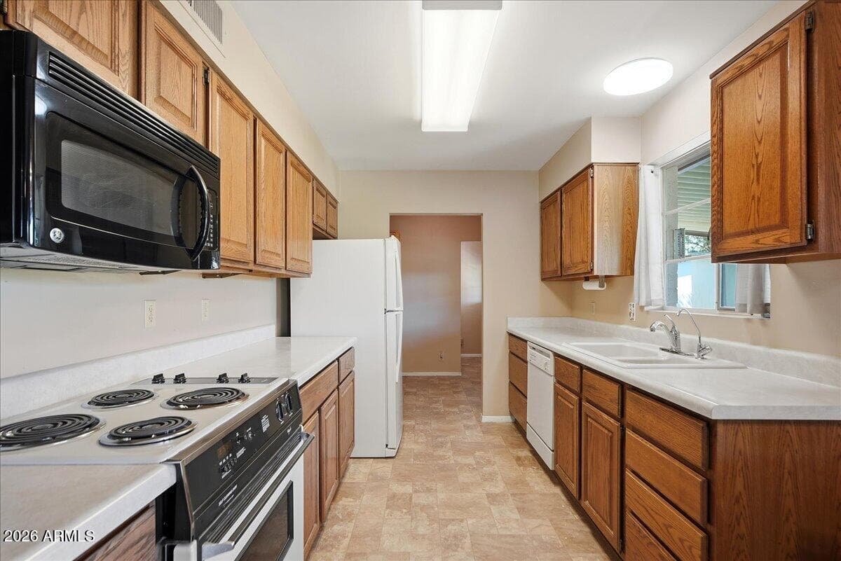 2527 N 69th Street, Scottsdale, AZ 85257 — photo 10 of 35