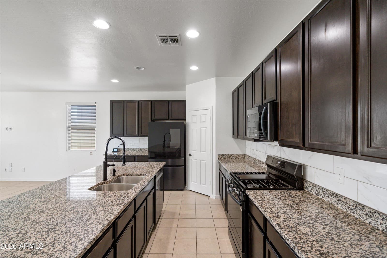 7123 S 34th Lane, Phoenix, AZ 85041 — photo 19 of 64