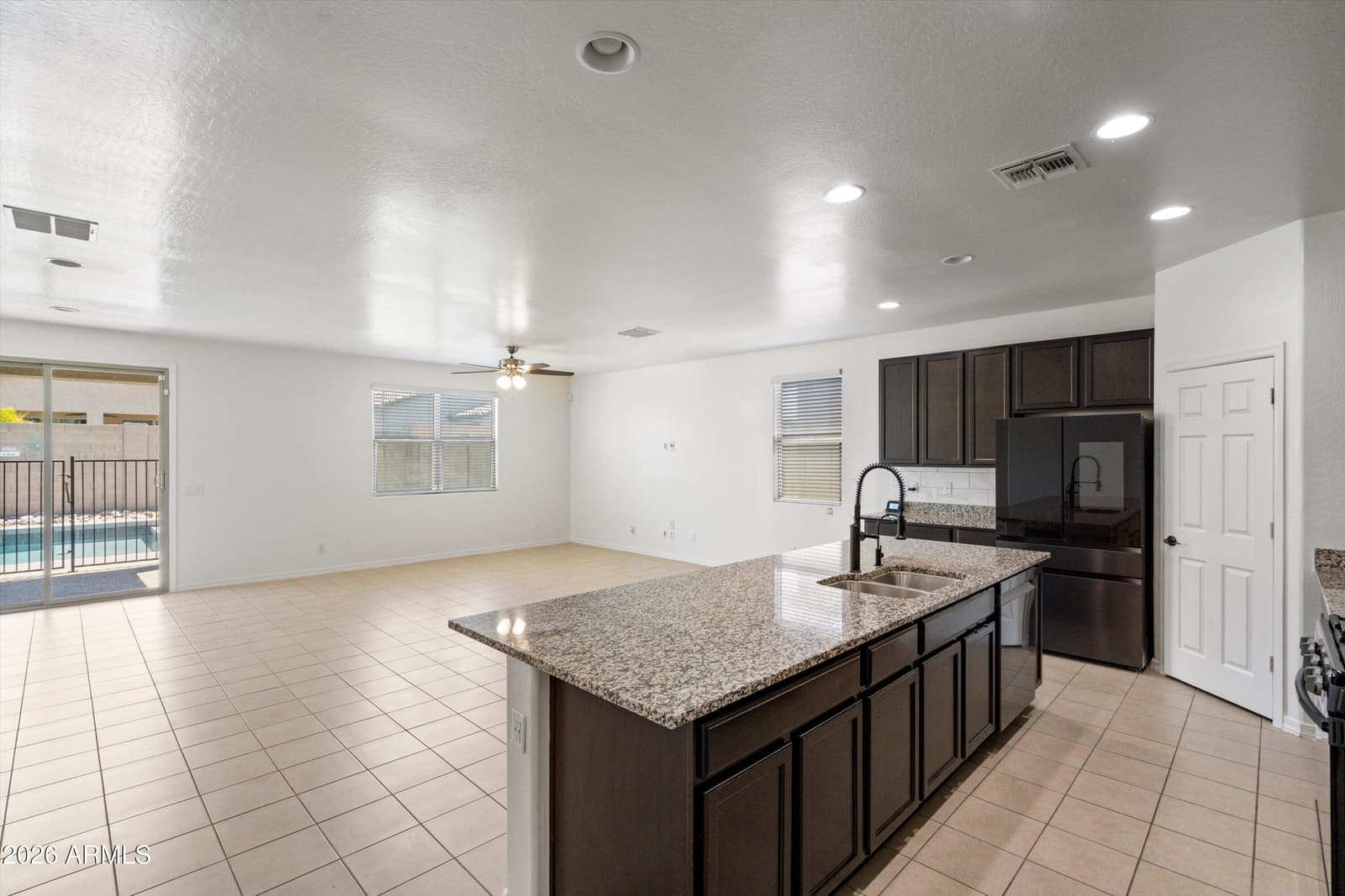 7123 S 34th Lane, Phoenix, AZ 85041 — photo 20 of 64