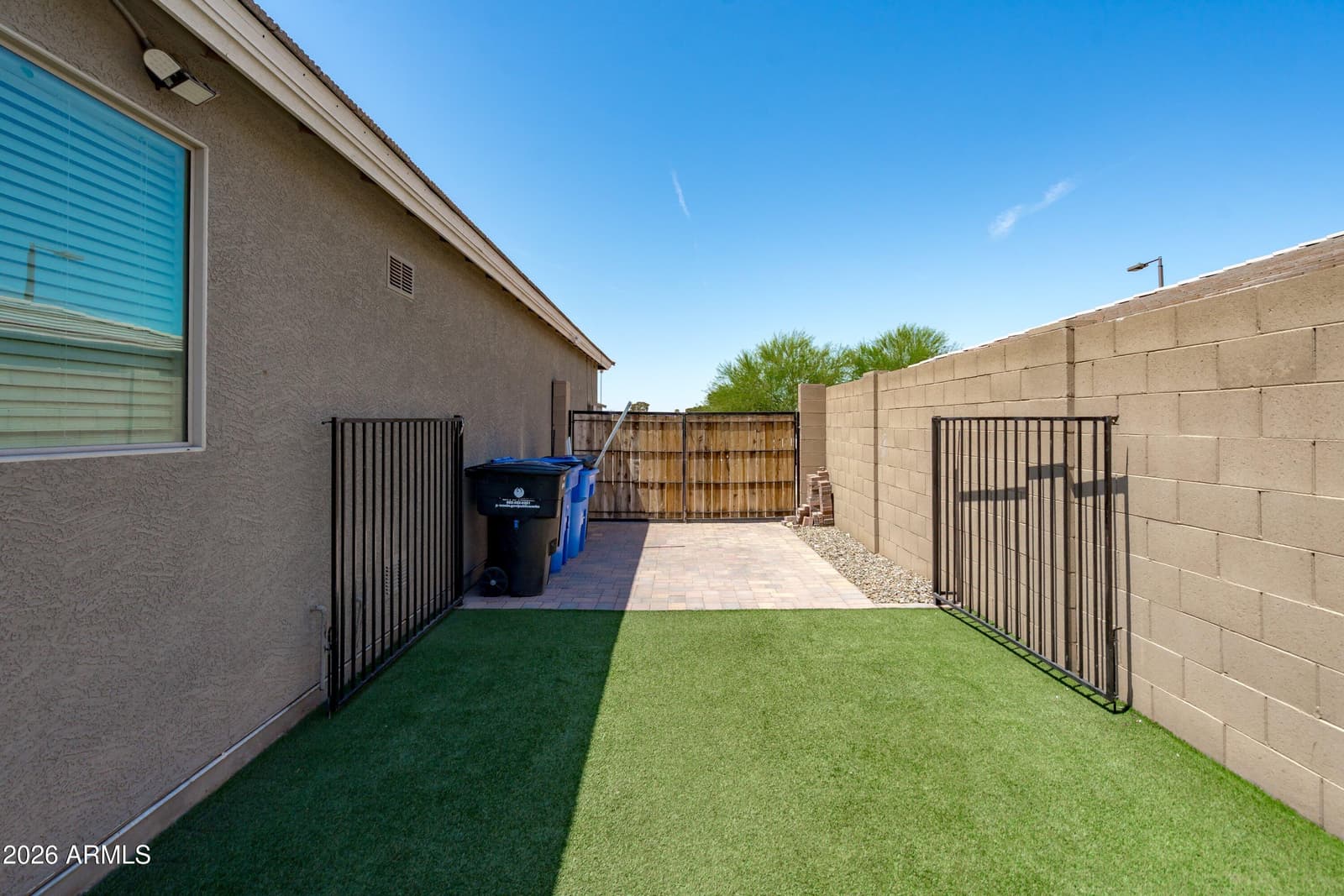 7123 S 34th Lane, Phoenix, AZ 85041 — photo 5 of 64