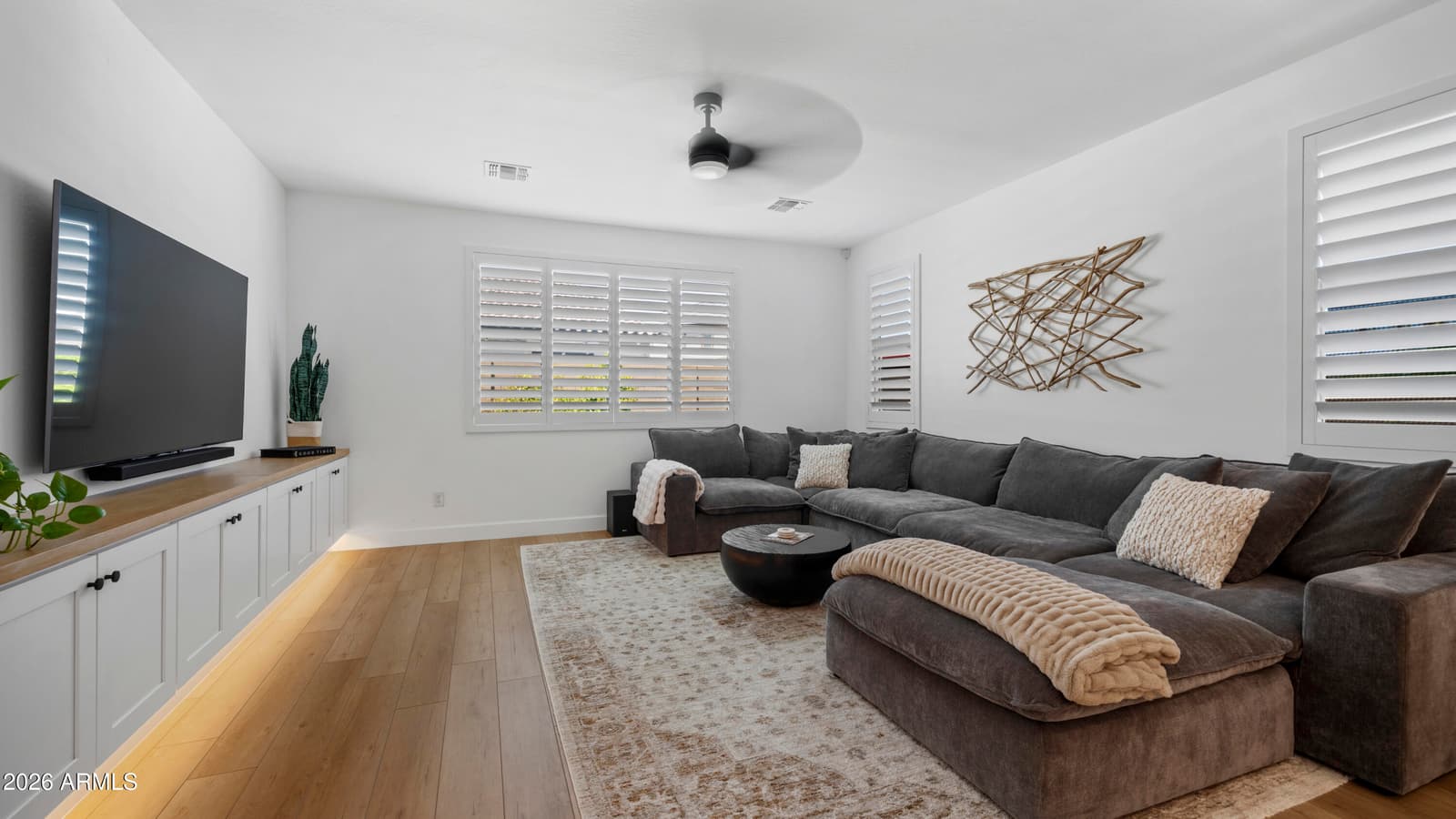 7512 W Odeum Lane, Phoenix, AZ 85043 — photo 13 of 58