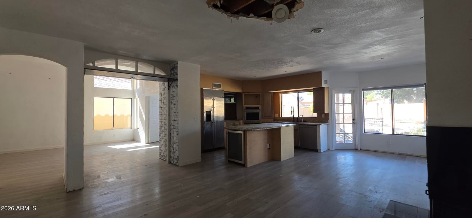 11028 W Crimson Lane, Avondale, AZ 85392 — photo 4 of 28