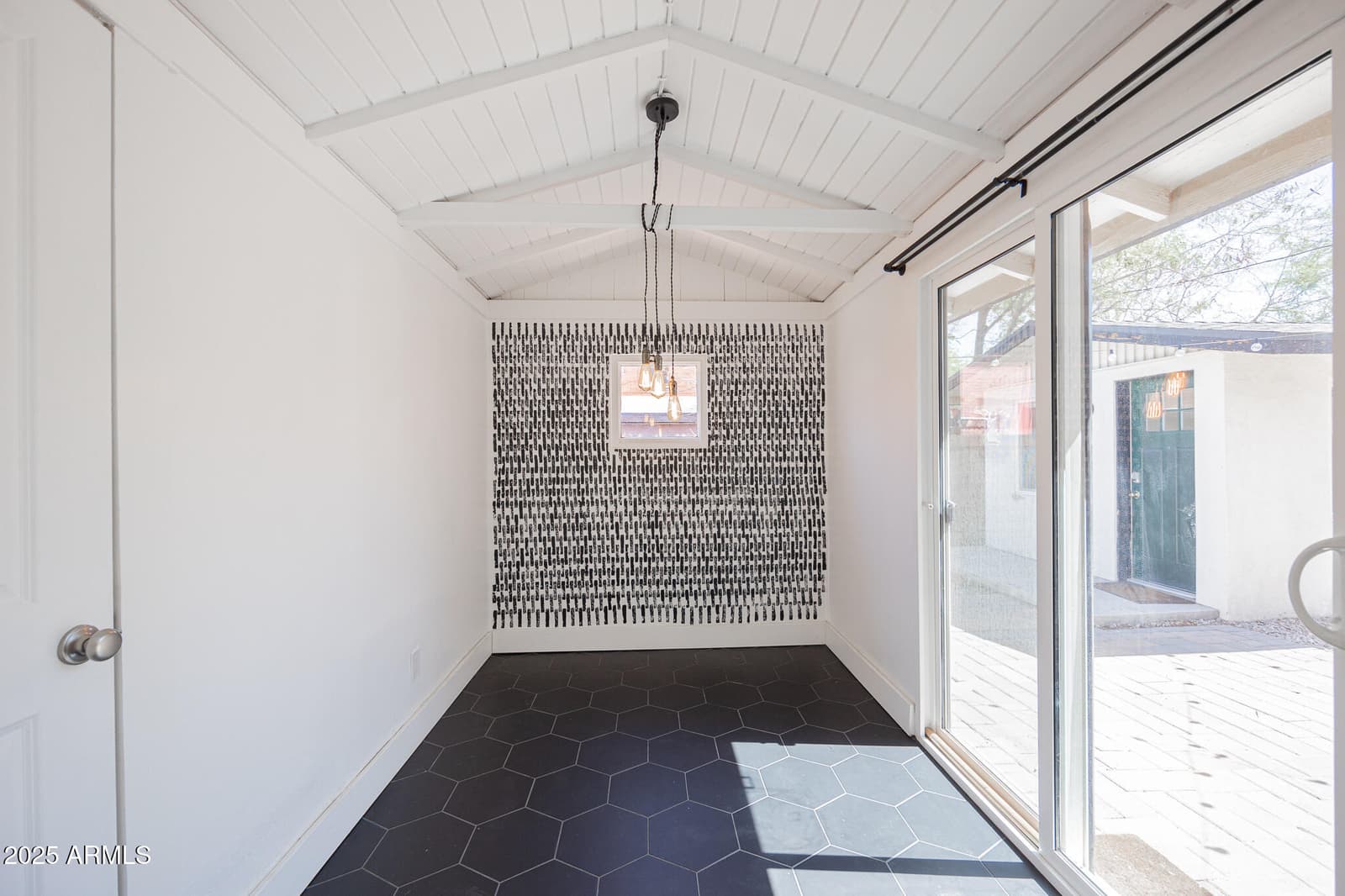 617 N 14th Street, Phoenix, AZ 85006 — photo 8 of 30