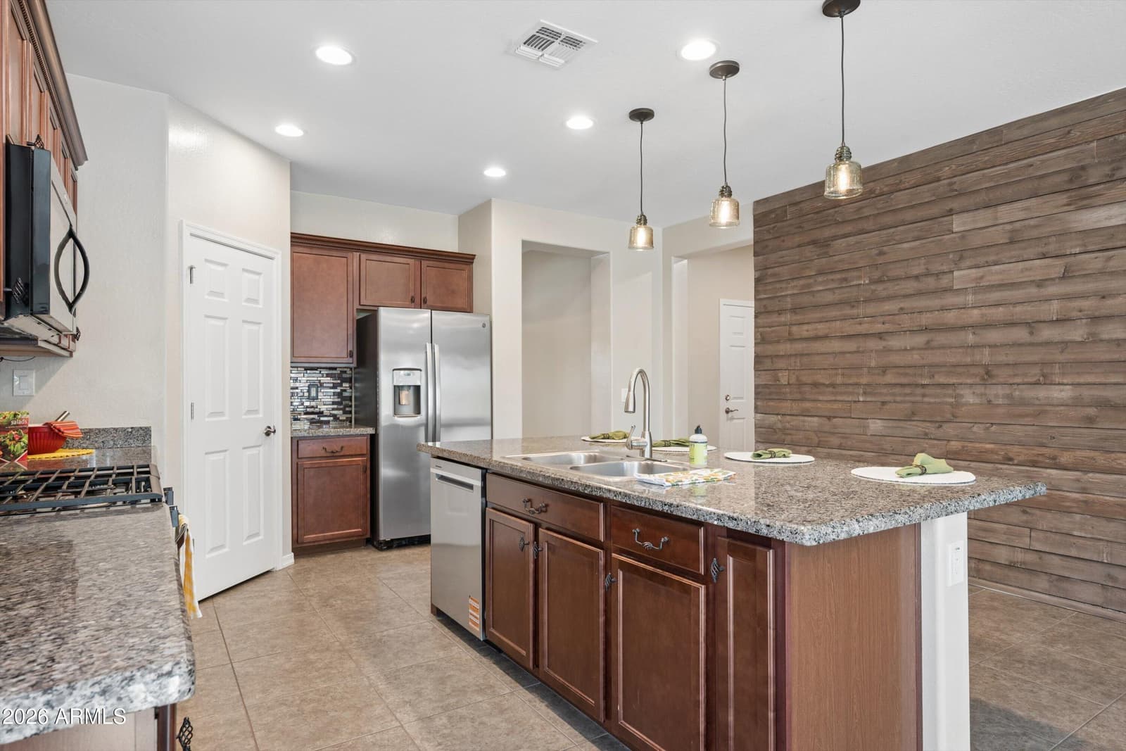 10320 E Tahoe Avenue, Mesa, AZ 85212 — photo 10 of 28
