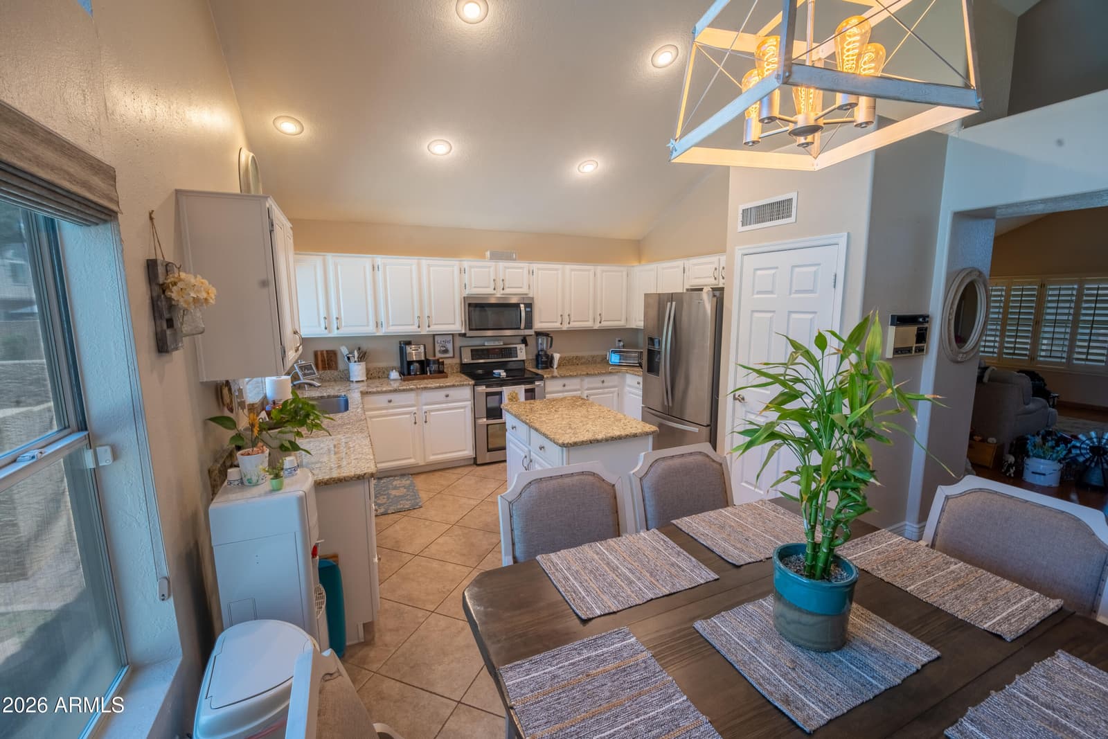 324 E Arabian Drive, Gilbert, AZ 85296 — photo 6 of 34