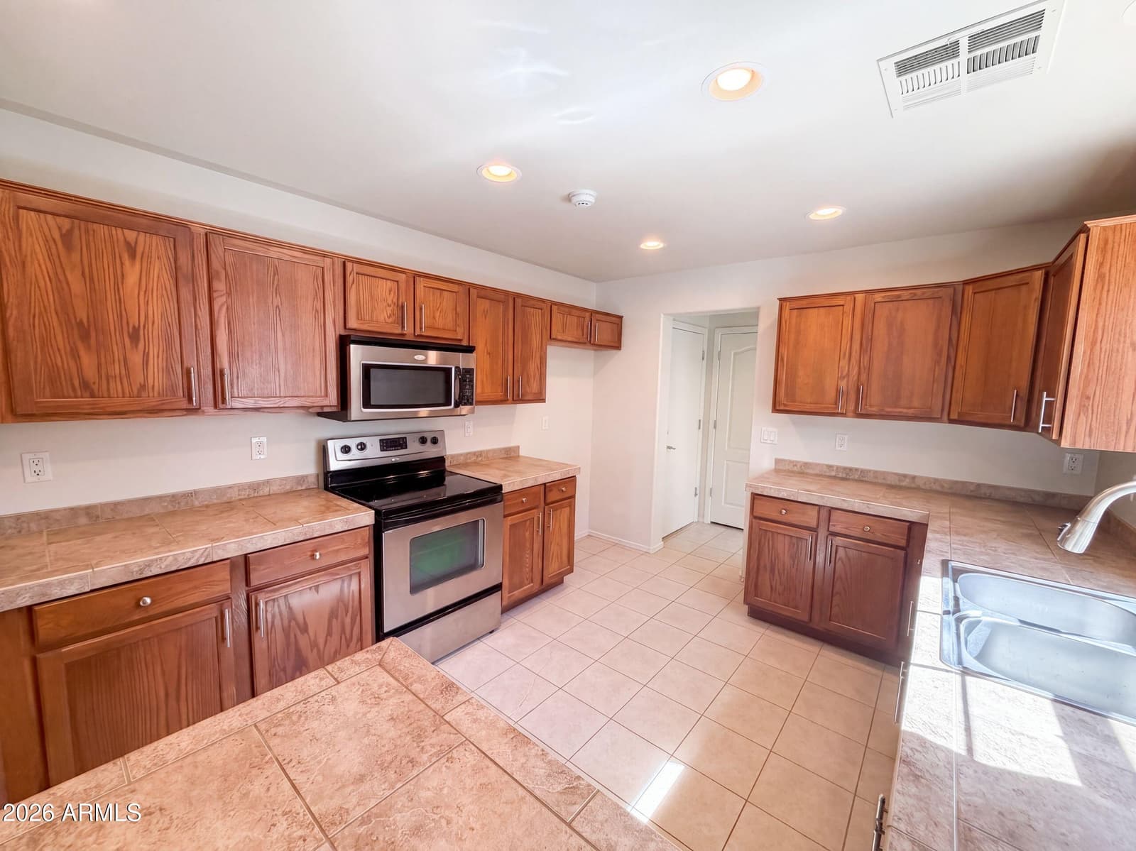 2856 E Megan Street, Gilbert, AZ 85295 — photo 12 of 27