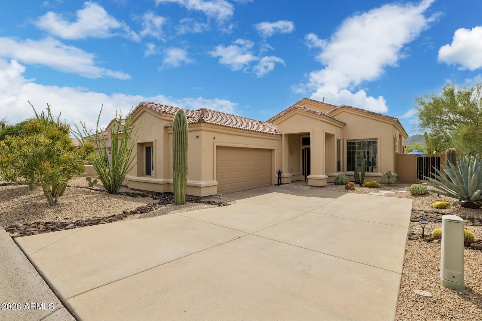 11511 E Ranch Gate Road, Scottsdale, AZ 85255 — photo 1 of 31
