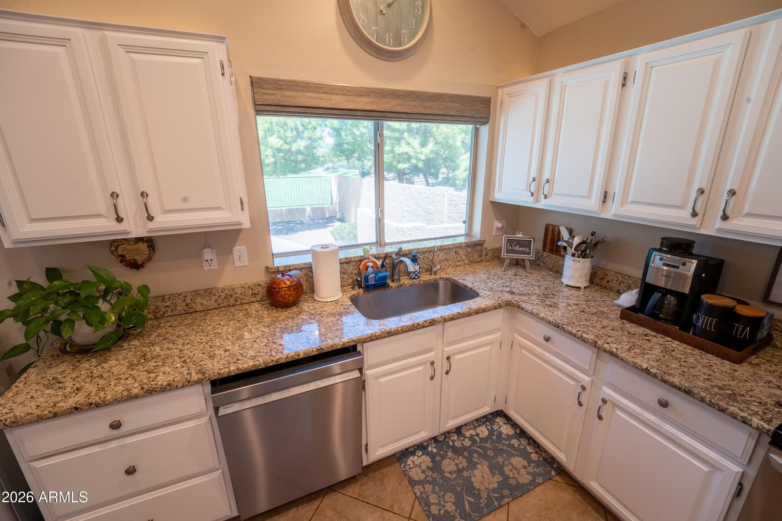 324 E Arabian Drive, Gilbert, AZ 85296 — photo 7 of 34